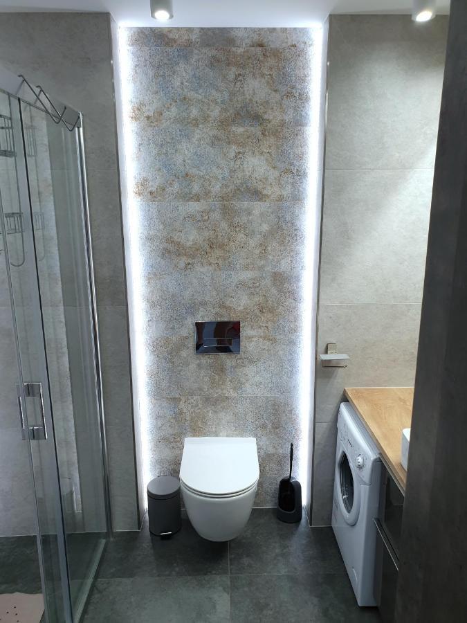 ,Private Apartment, Aircondition, Garage, Hd Tv Pl & De, Wifi, Fully Equipped, Near Beach Kołobrzeg Exteriör bild