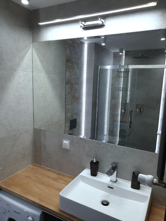 ,Private Apartment, Aircondition, Garage, Hd Tv Pl & De, Wifi, Fully Equipped, Near Beach Kołobrzeg Exteriör bild